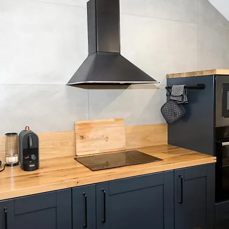 Apartment Stylish Maisonette By The Sea Garden - Modern Comfort In The Heart Of By Flat Mаnager *