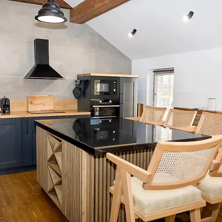 Stylish Maisonette By The Sea Garden - Modern Comfort In The Heart Of By Flat Mаnager 公寓 瓦爾納