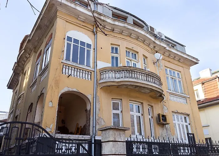 Stylish Maisonette By The Sea Garden - Modern Comfort In The Heart Of By Flat Mаnager Apartment Varna