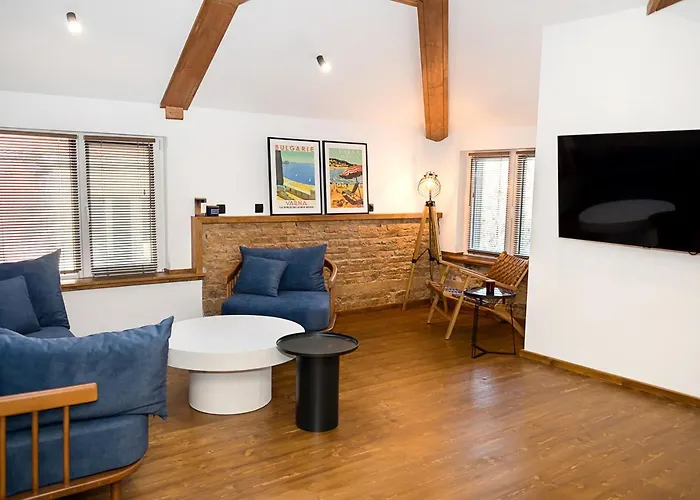 Stylish Maisonette By The Sea Garden - Modern Comfort In The Heart Of By Flat Mаnager Apartment *